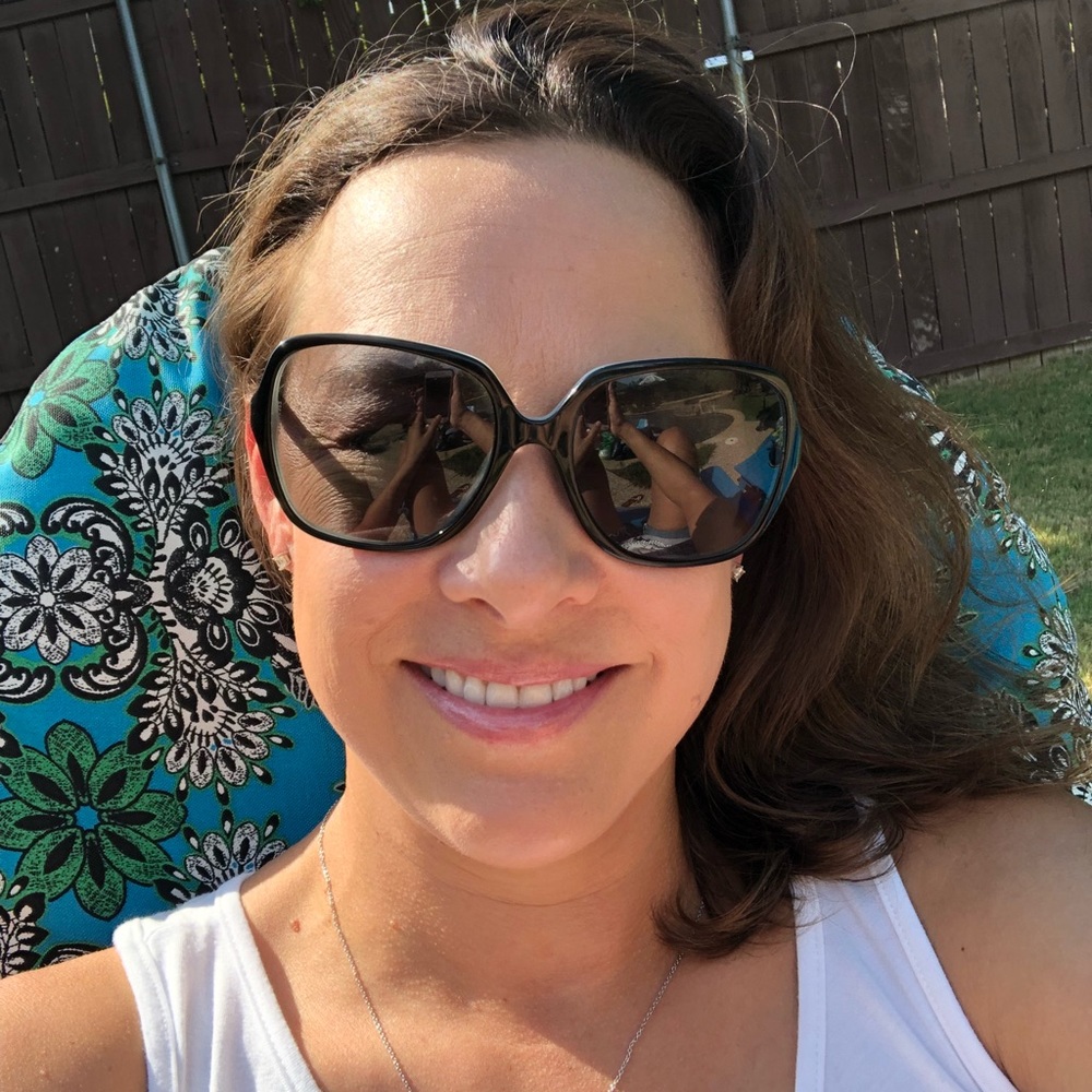 Meet your Posher, Aleta